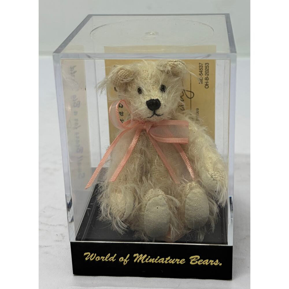 World of Miniature Bears by Theresa Wang #1087 Sabrine in Case 3.5”